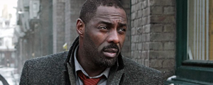 sieht aus wie Idris Elba